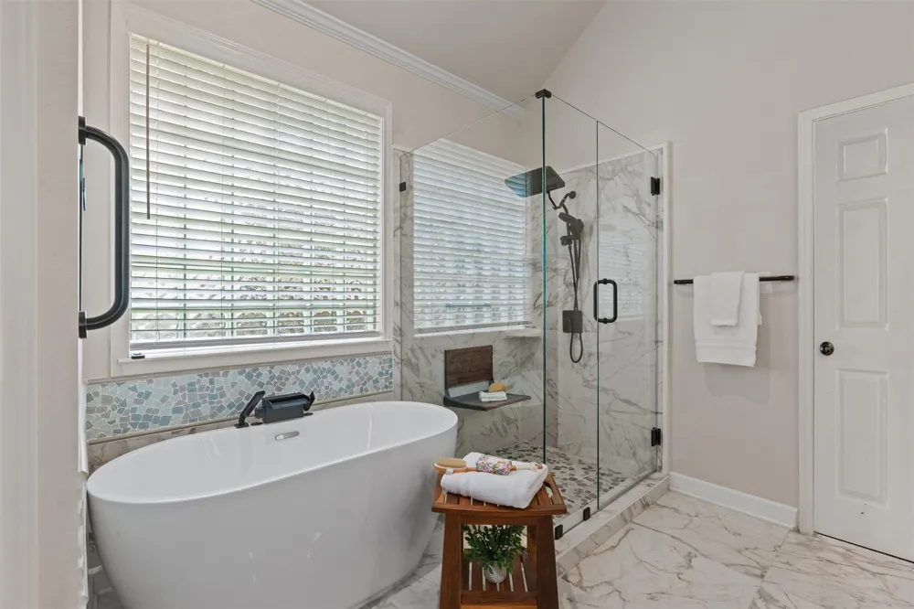 2605 Shire Ridge Drive Austin, TX 78732