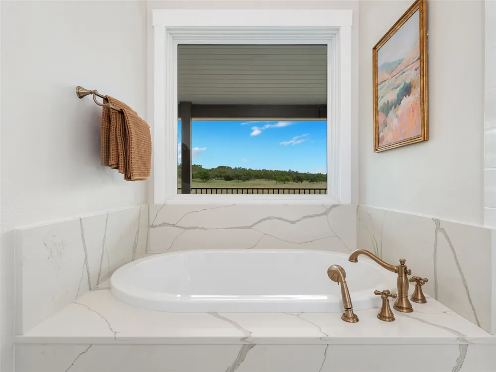 862 Grape Creek Road Fredericksburg, TX 78624