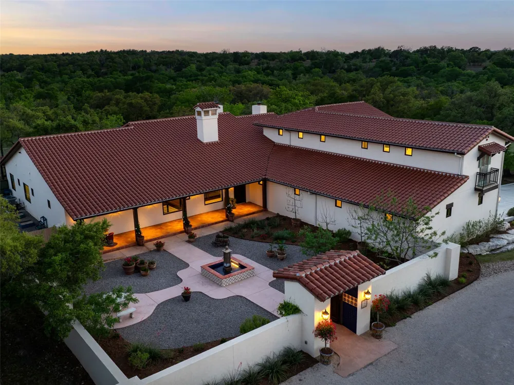 862 Grape Creek Road Fredericksburg, TX 78624