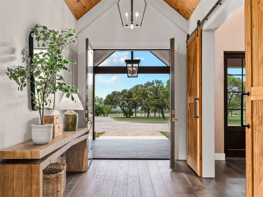 862 Grape Creek Road Fredericksburg, TX 78624