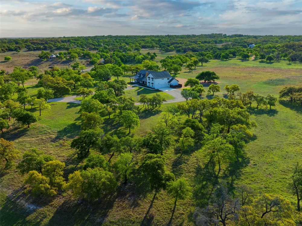 862 Grape Creek Road Fredericksburg, TX 78624