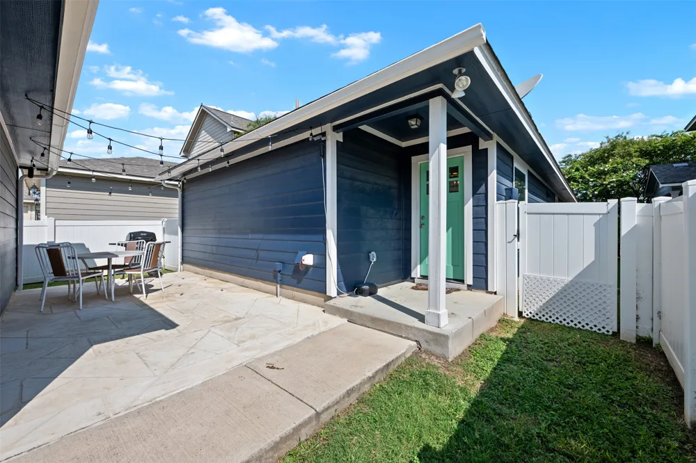 924 Lost Pines Lane Cedar Park, TX 78613