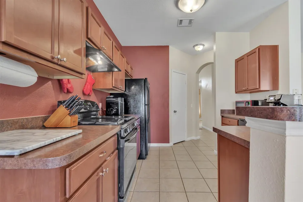 411 Estate Drive Hutto, TX 78634