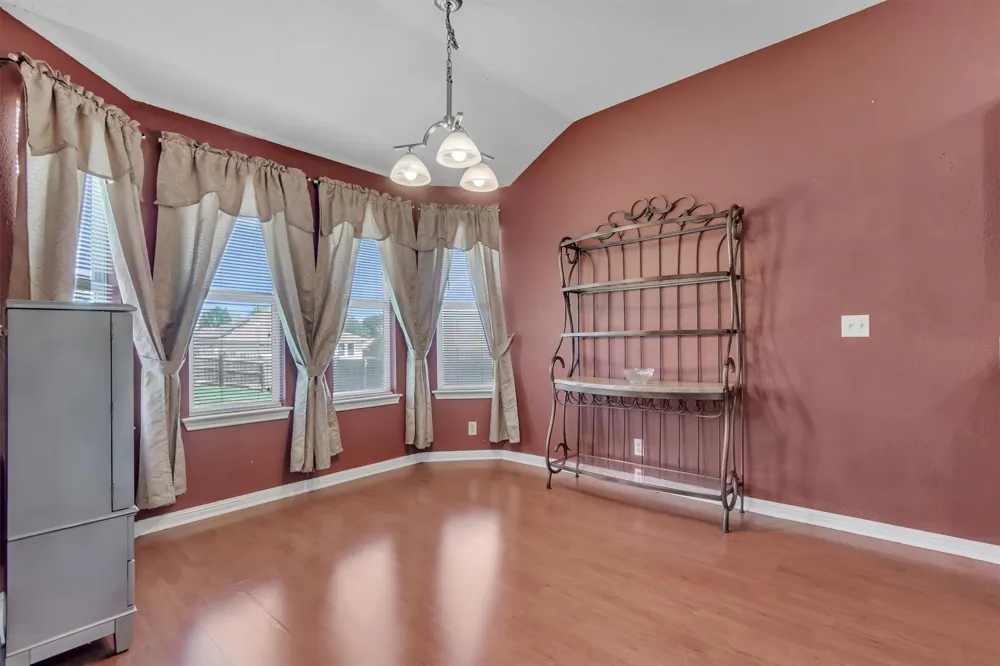 411 Estate Drive Hutto, TX 78634