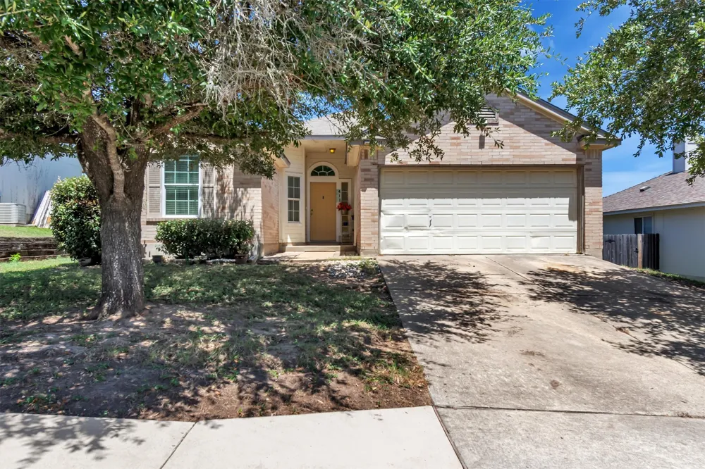 411 Estate Drive Hutto, TX 78634