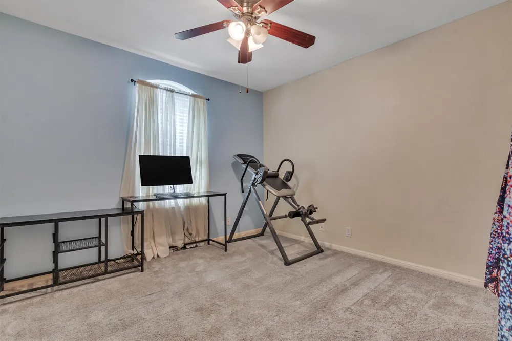 411 Estate Drive Hutto, TX 78634