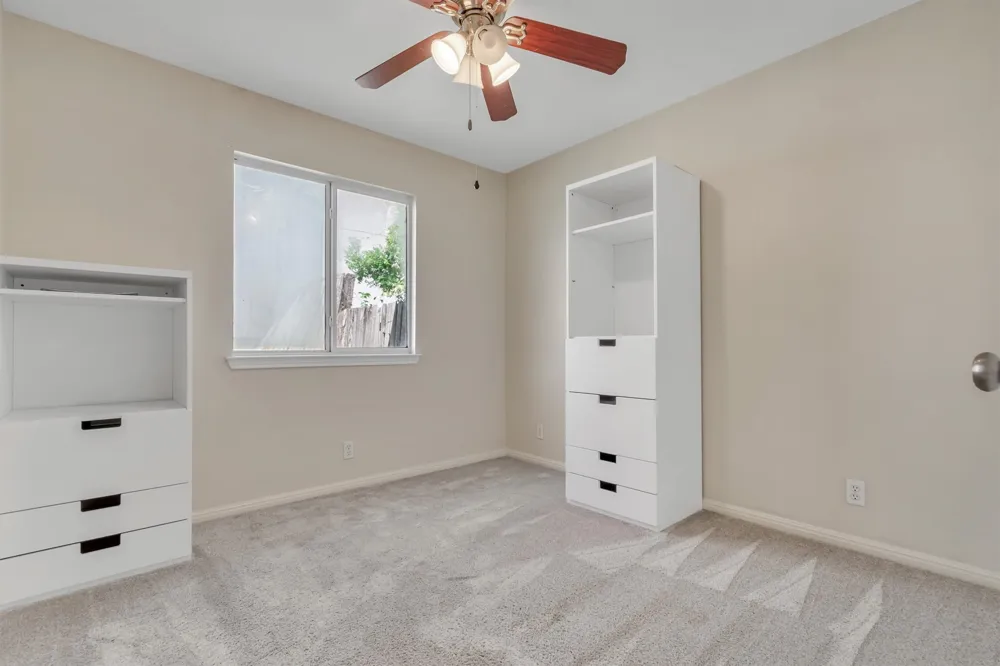 411 Estate Drive Hutto, TX 78634