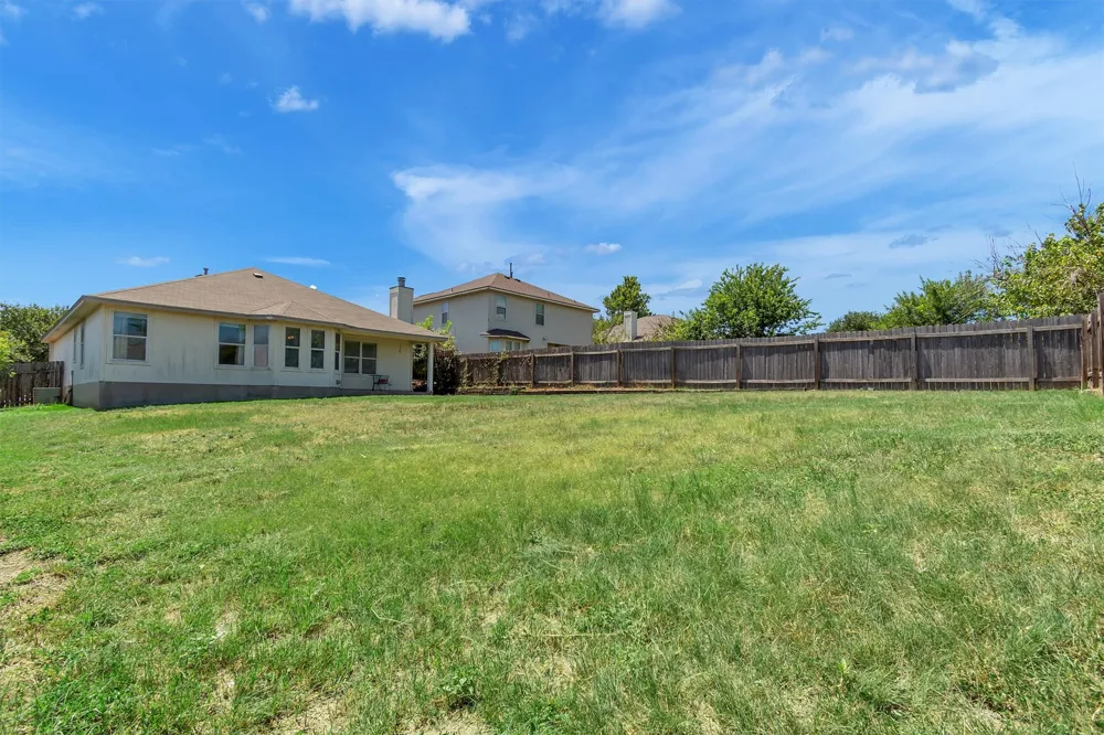 411 Estate Drive Hutto, TX 78634