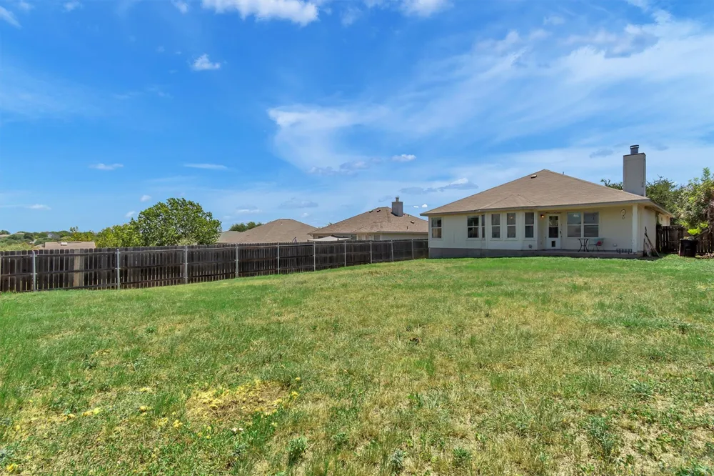 411 Estate Drive Hutto, TX 78634