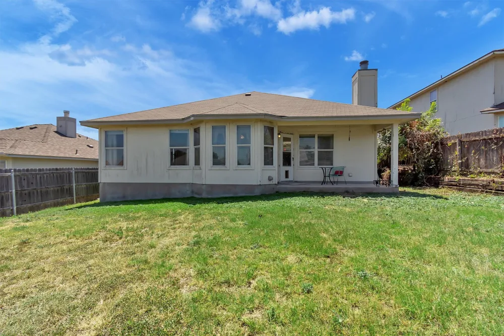 411 Estate Drive Hutto, TX 78634