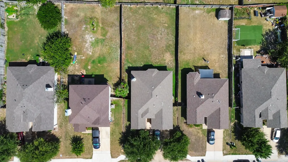 411 Estate Drive Hutto, TX 78634