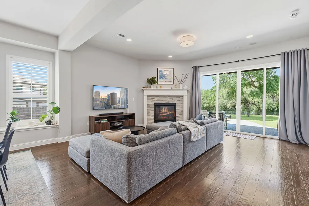 7124 Calpe Drive Austin, TX 78739