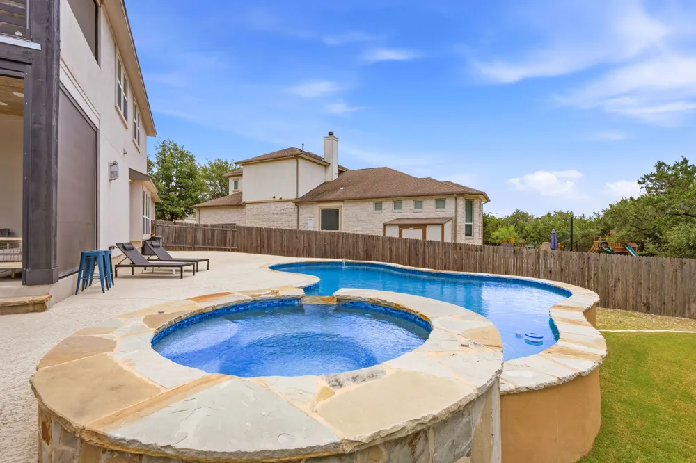 7124 Calpe Drive Austin, TX 78739