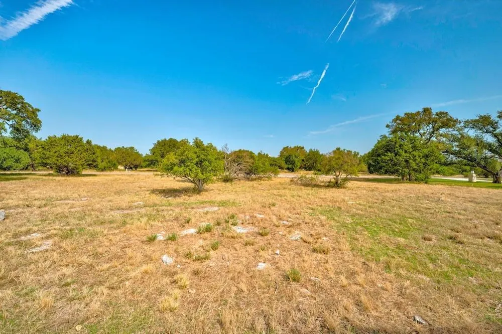 107 Cap Rock Horseshoe Bay, TX 78657