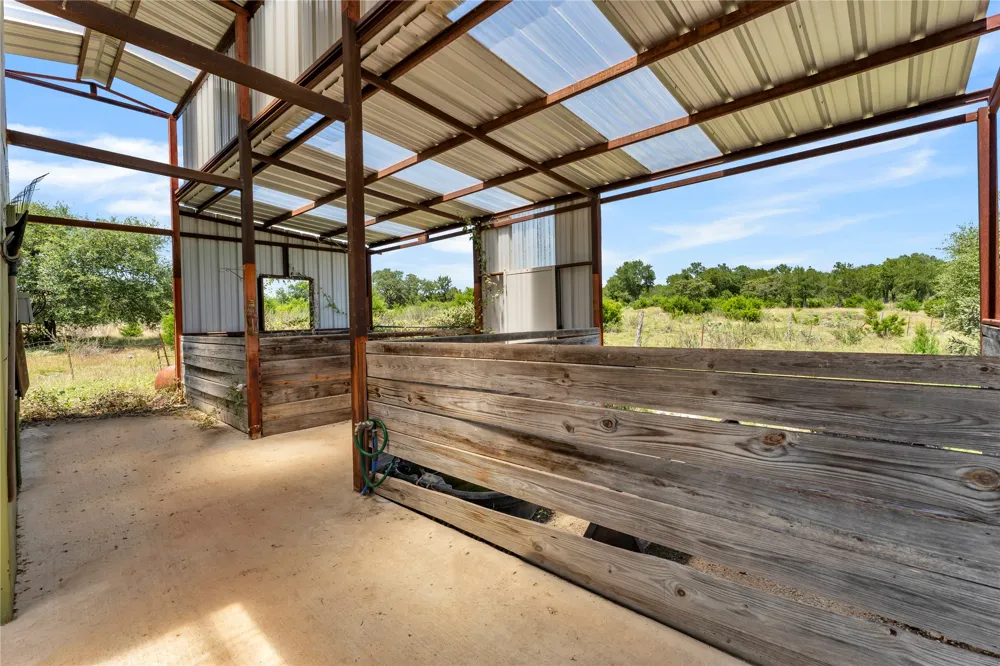 150 Pecan 2 Florence, TX 76527