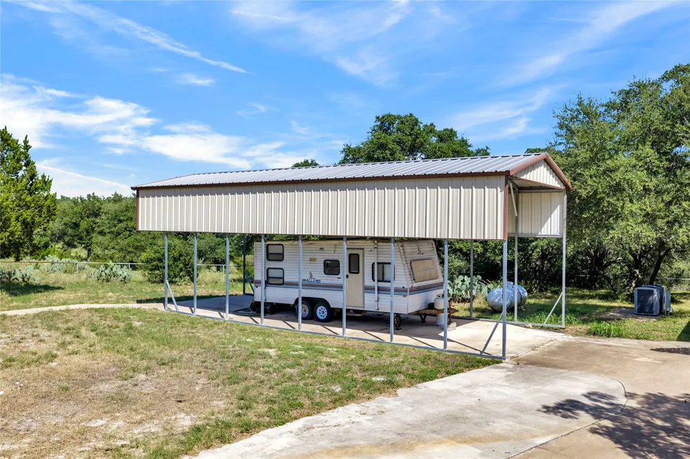 150 Pecan 2 Florence, TX 76527