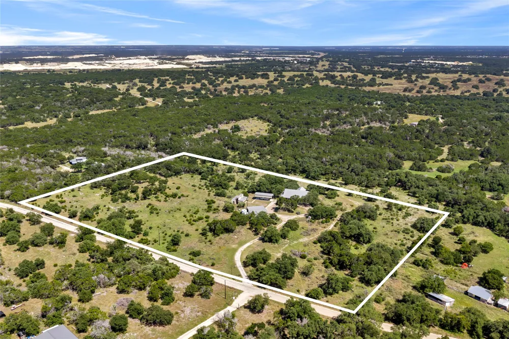 150 Pecan 2 Florence, TX 76527