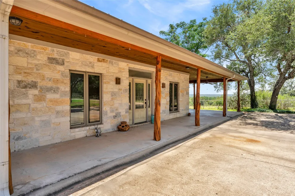 150 Pecan 2 Florence, TX 76527