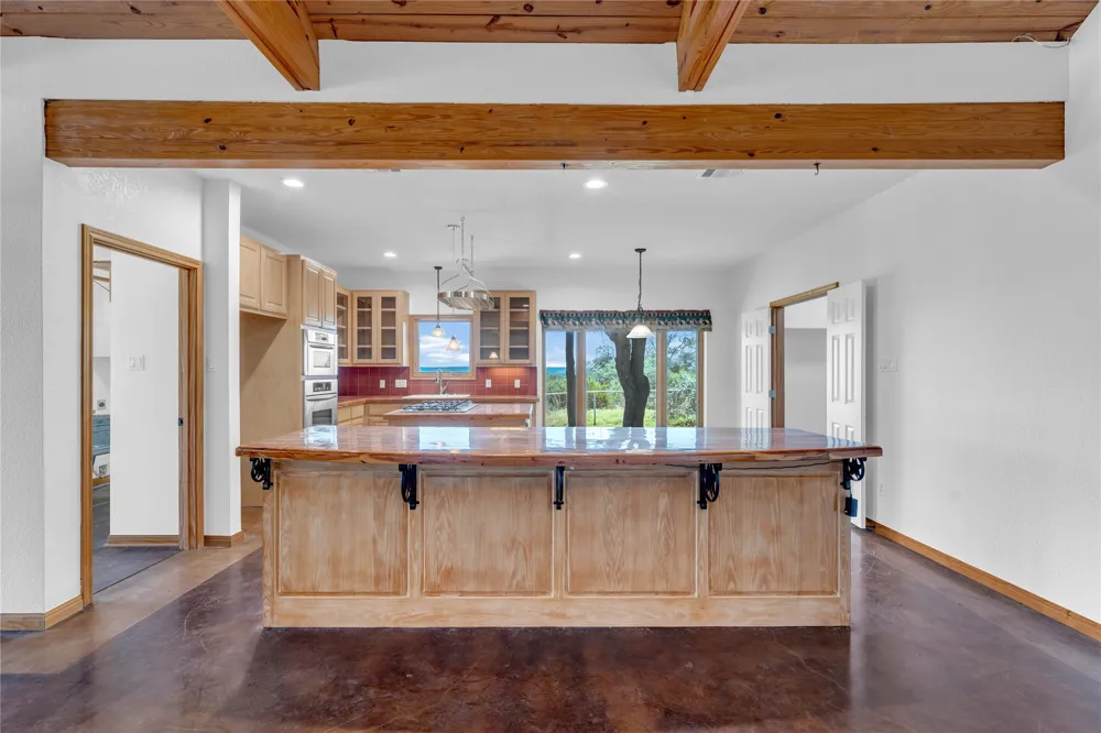 150 Pecan 2 Florence, TX 76527
