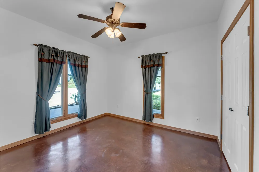 150 Pecan 2 Florence, TX 76527