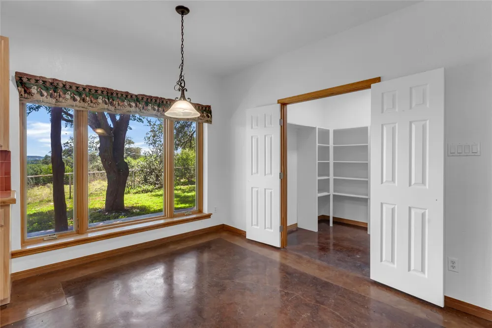 150 Pecan 2 Florence, TX 76527