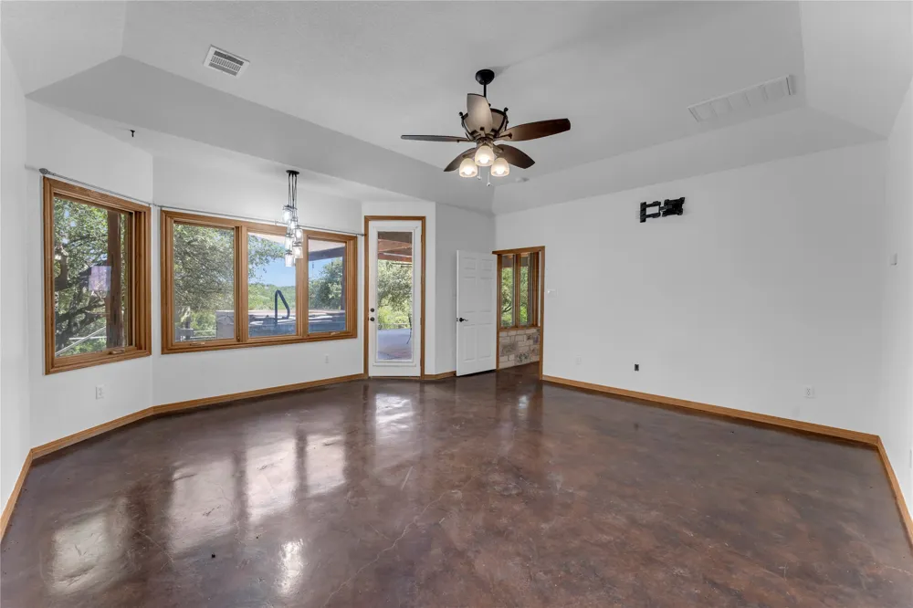 150 Pecan 2 Florence, TX 76527