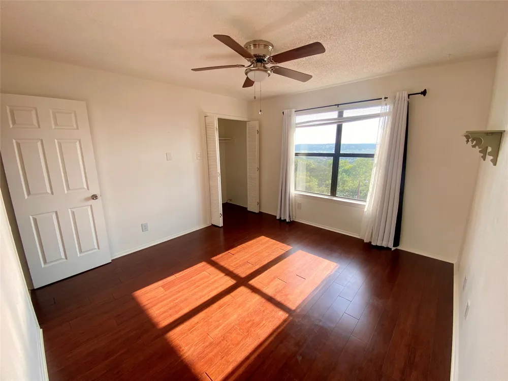 21461 Coyote Trail #4 Lago Vista, TX 78645