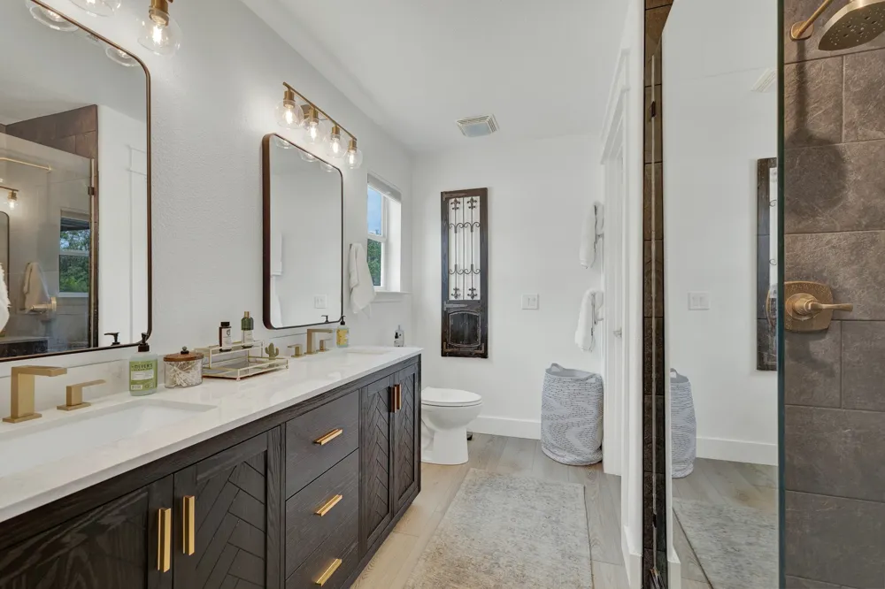 1100 Yaupon Drive Fischer, TX 78623