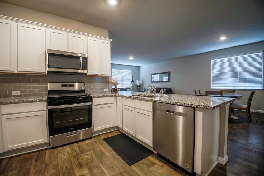 102 Rainmaker Cove Bastrop, TX 78602