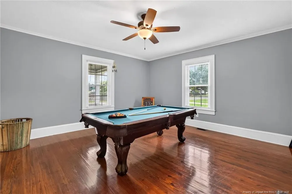 423 E Edinborough Avenue Raeford, NC 28376