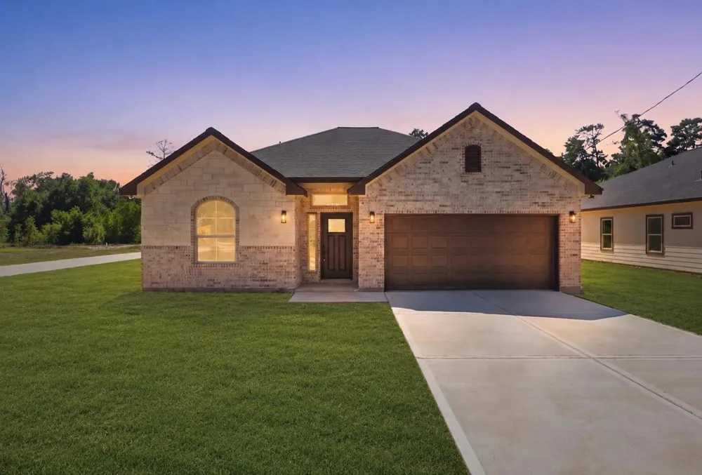 30903 Brown Pine Street Huffman, TX 77336