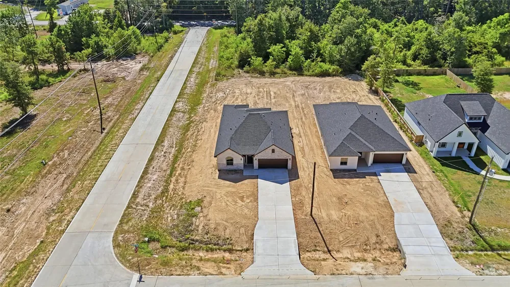 30903 Brown Pine Street Huffman, TX 77336