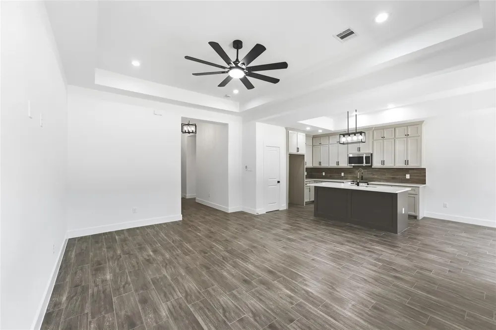 30906 Brown Pine Street Huffman, TX 77336