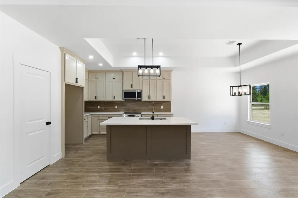 30906 Brown Pine Street Huffman, TX 77336