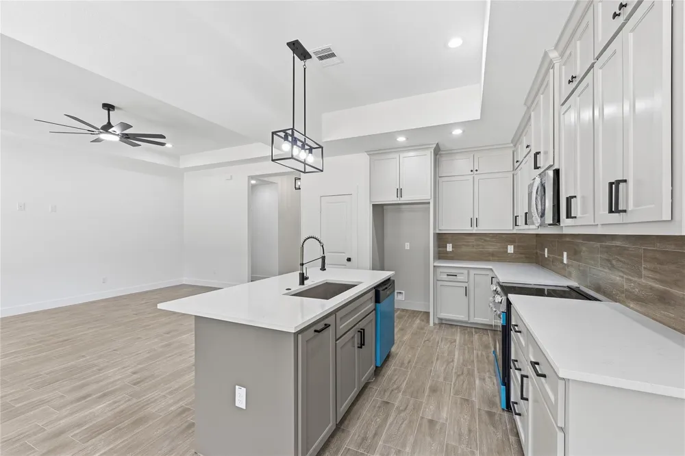 30906 Brown Pine Street Huffman, TX 77336