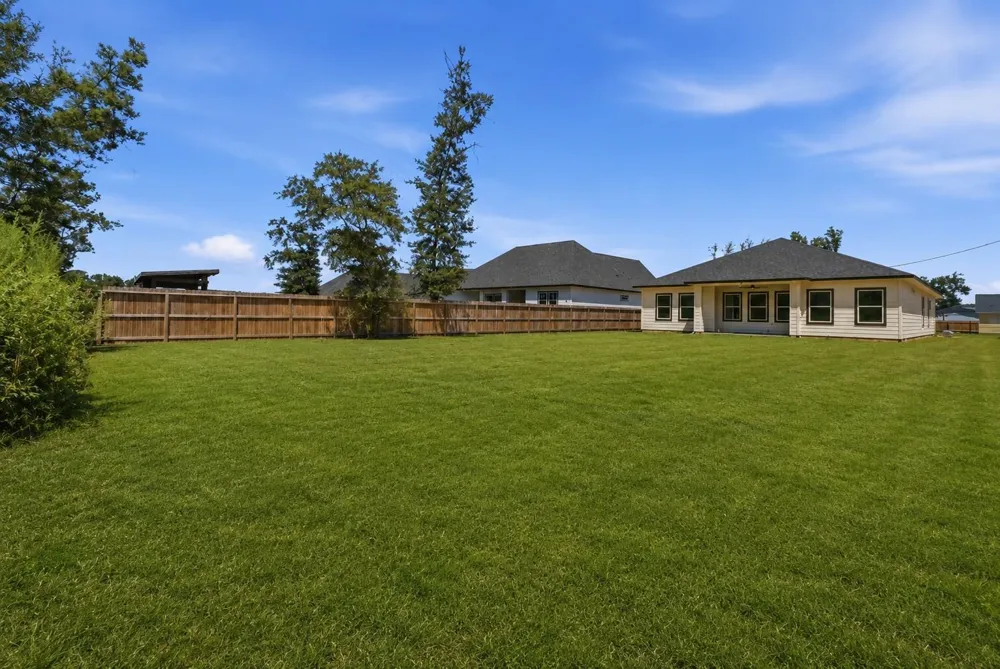 30906 Brown Pine Street Huffman, TX 77336