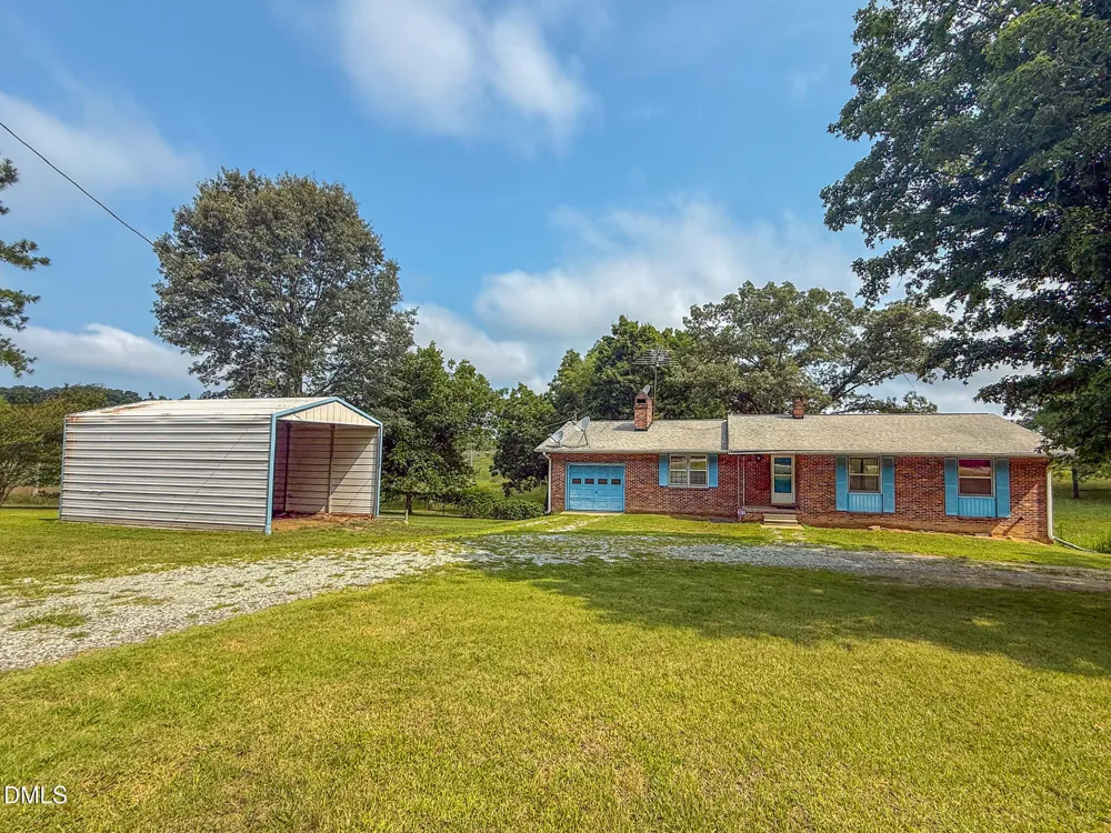 2072 Edwin Robertson Road Roxboro, NC 27574