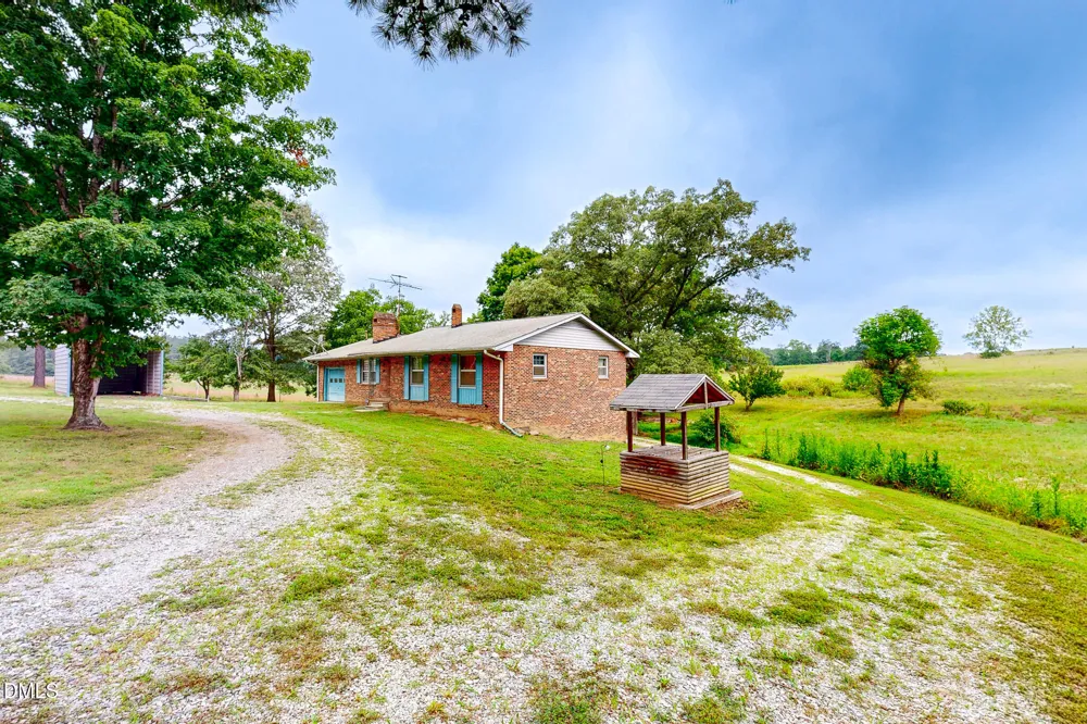 2072 Edwin Robertson Road Roxboro, NC 27574