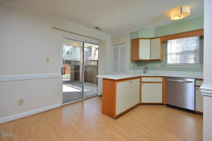 425 Summerwalk Circle Chapel Hill, NC 27517