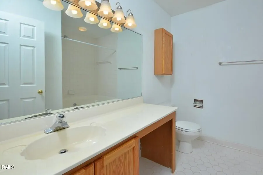 425 Summerwalk Circle Chapel Hill, NC 27517