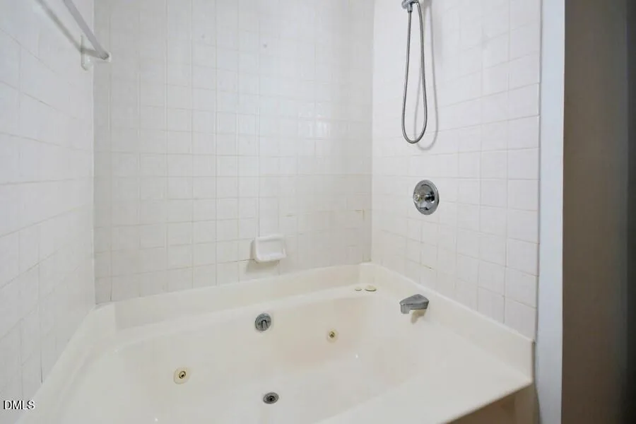 425 Summerwalk Circle Chapel Hill, NC 27517