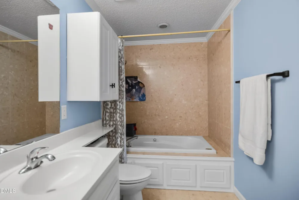 3419 Oak Trail Clayton, NC 27520