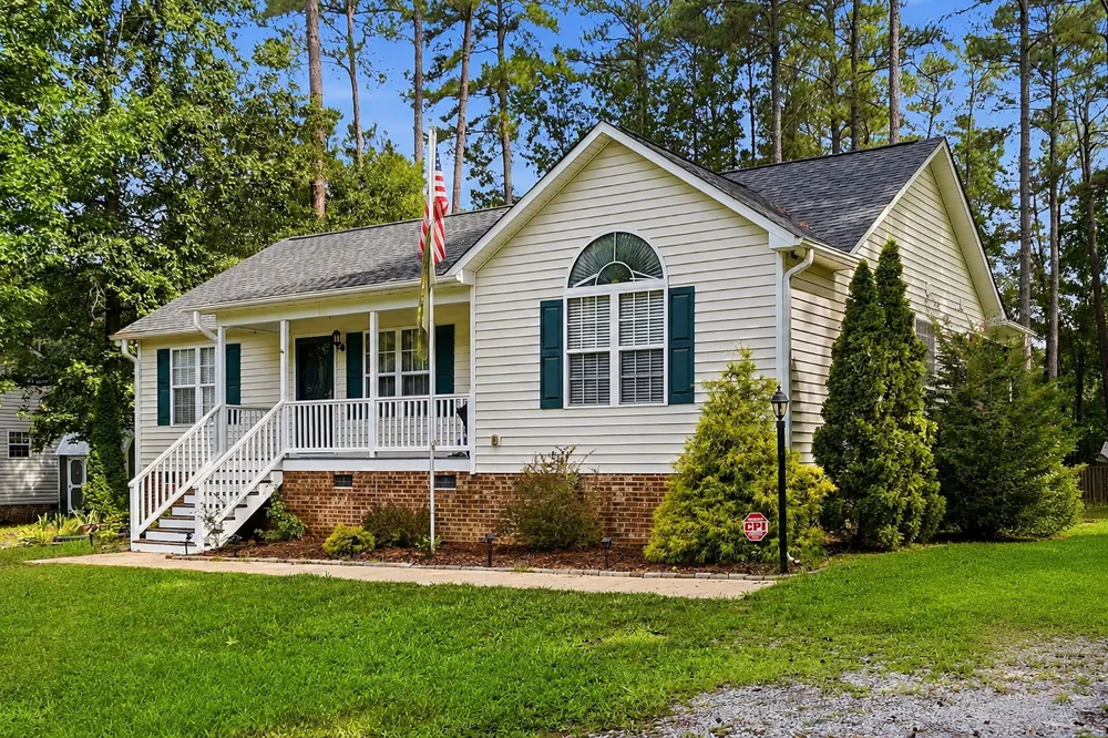 130 Walton Circle Benson, NC 27504
