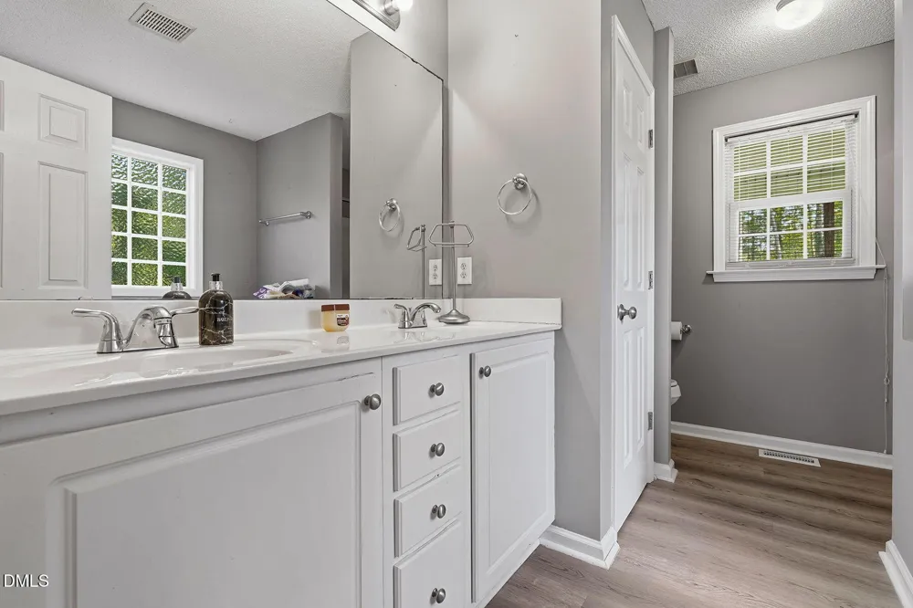 130 Walton Circle Benson, NC 27504