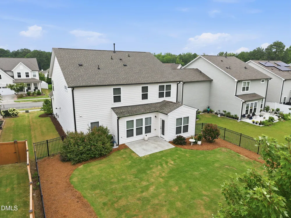 2517 Great Daisy Lane New Hill, NC 27562