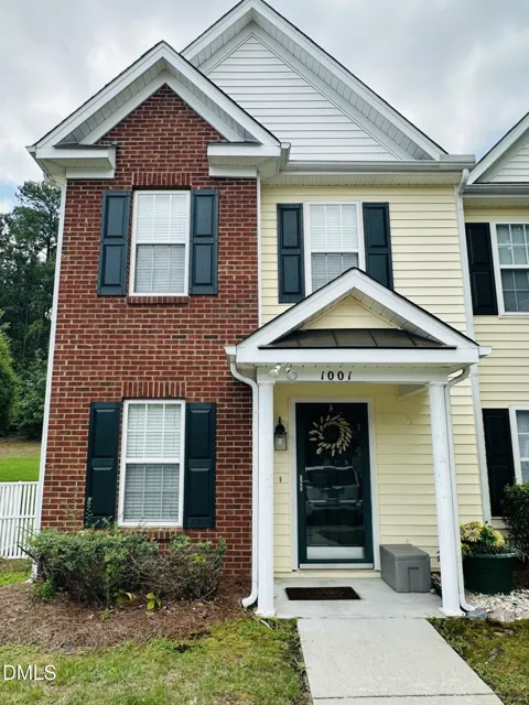 1001 Savin Landing