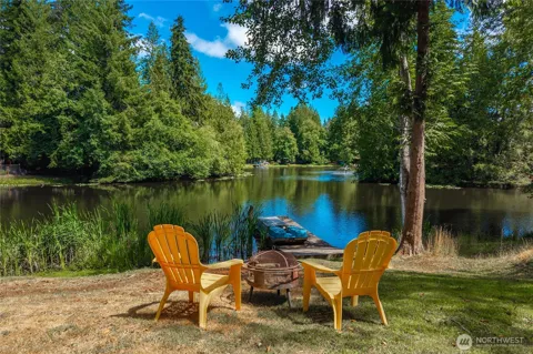 520 E Lakeshore Drive W