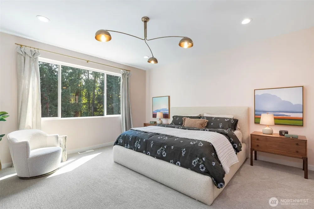 1139 129th Court NE Bellevue, WA 98005