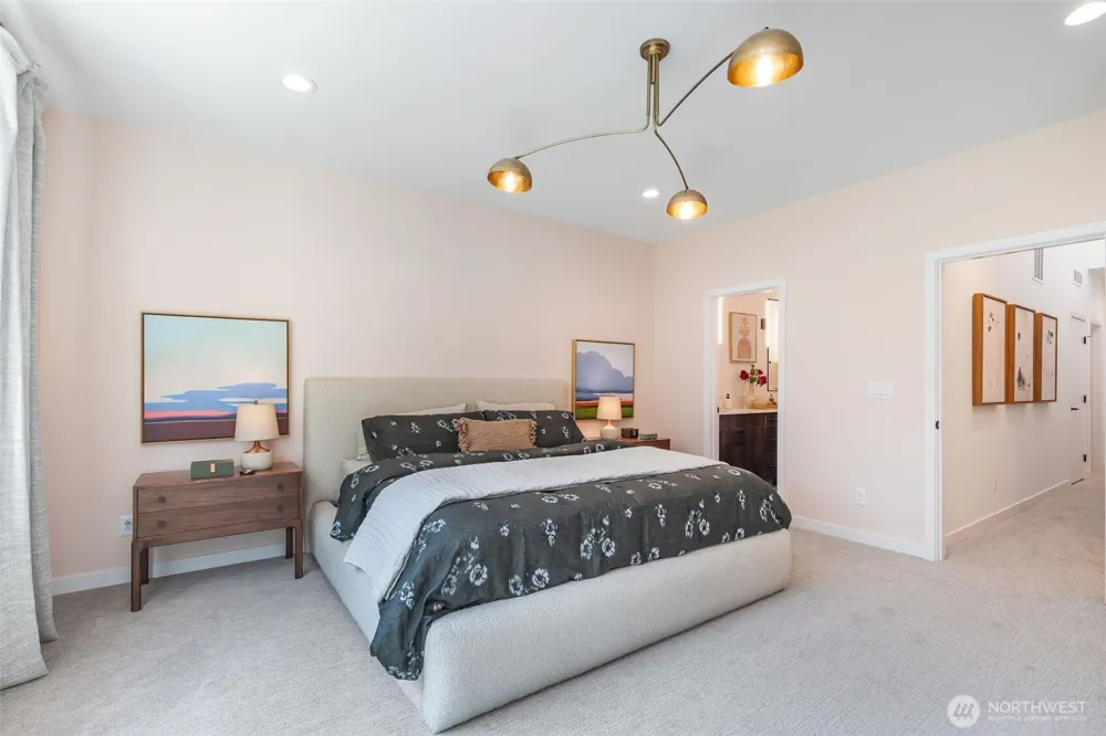 1139 129th Court NE Bellevue, WA 98005