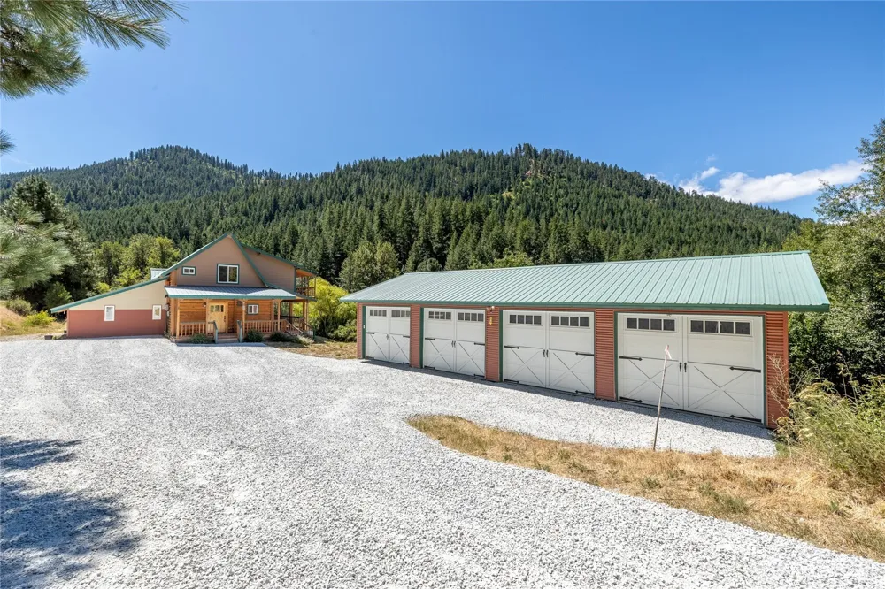 10365 Merry Canyon Road Leavenworth, WA 98826